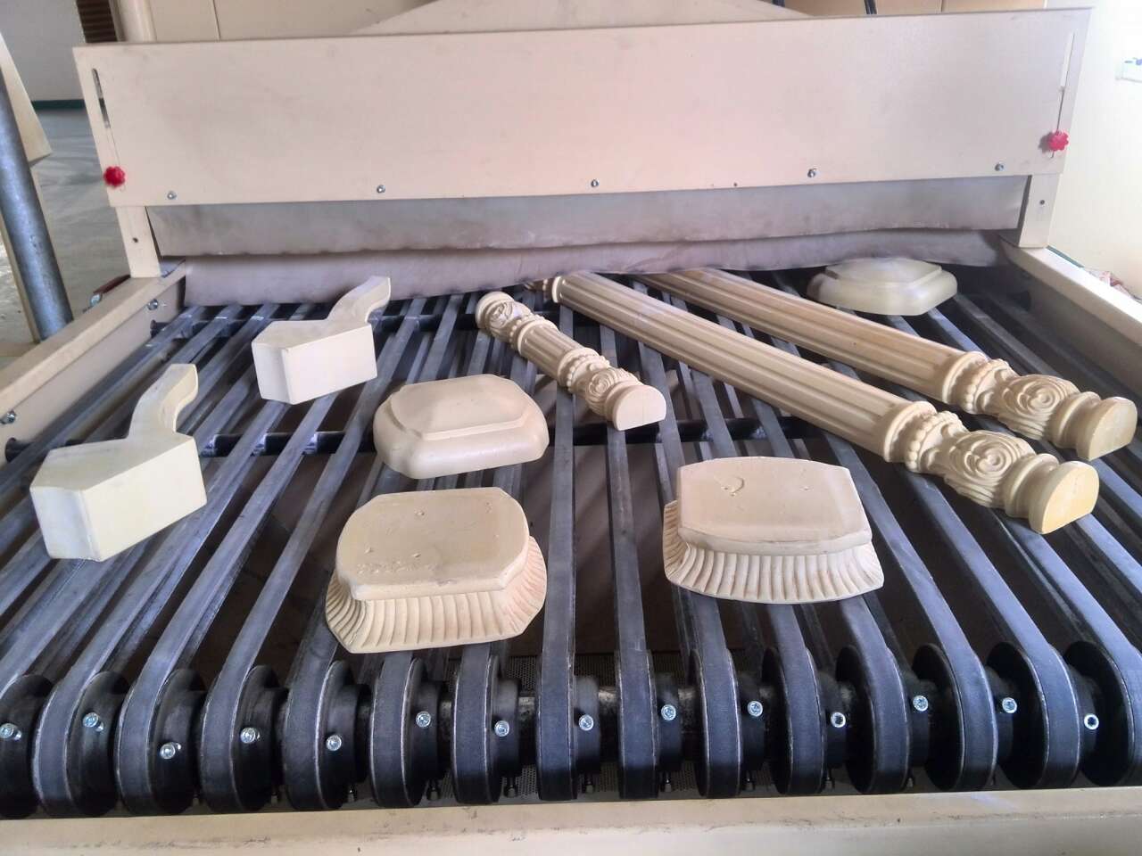 發泡家具噴砂機